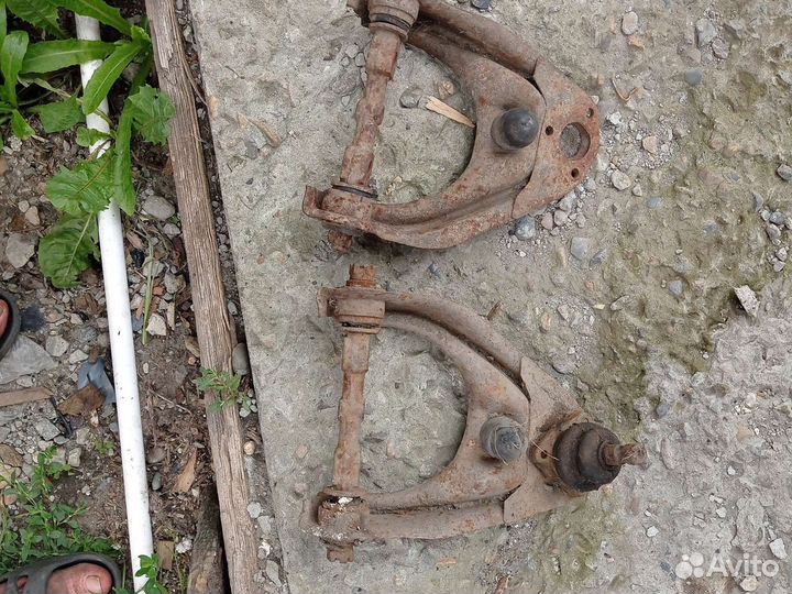 Запчасти на ваз 2106