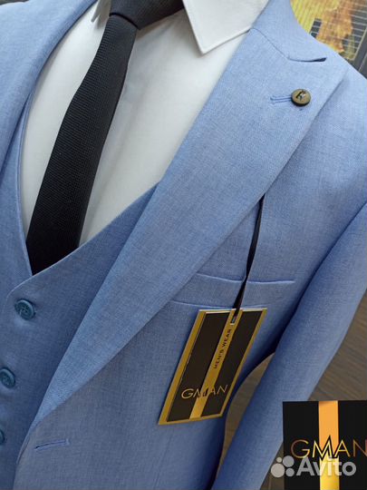 Мужской костюм свадебный офисный