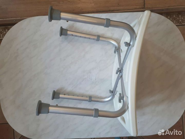 Стул Титан для ванной и для душа