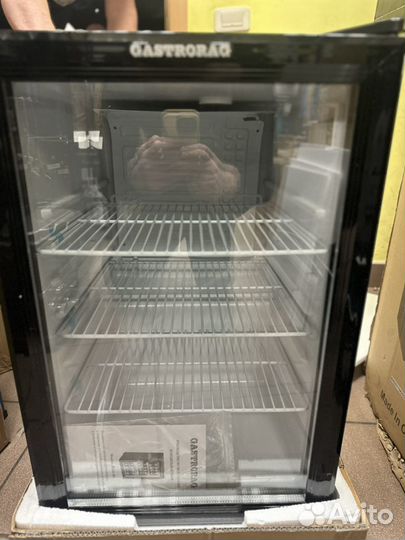 Холодильник мини барный Gastrorag BC68-MS