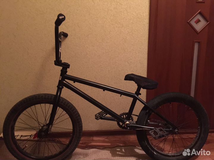Трюковой велосипед BMX