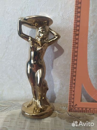 Подсвечник девушка Венера
