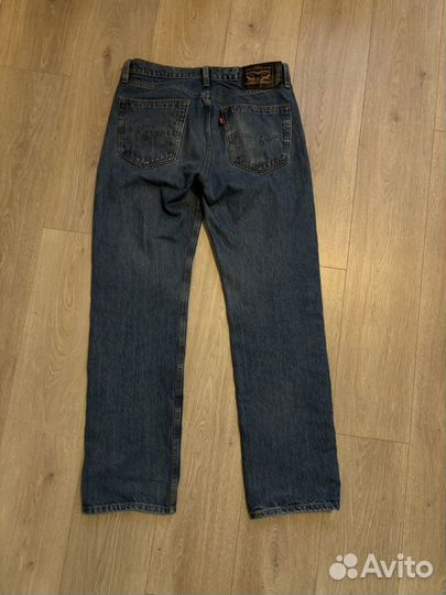 Джинсы Levis 551