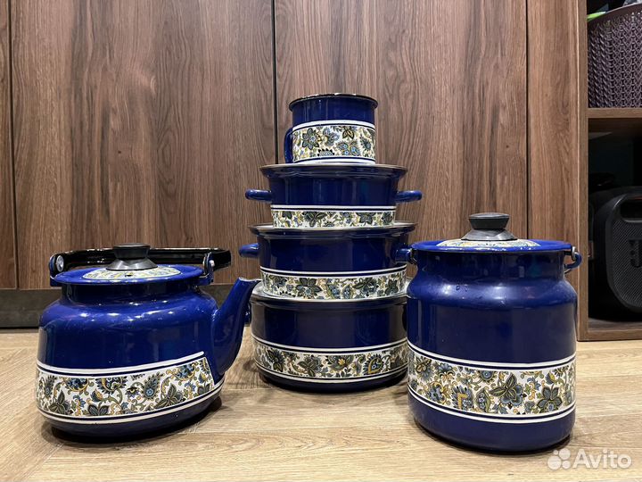 Набор столовой посуды эмалированный