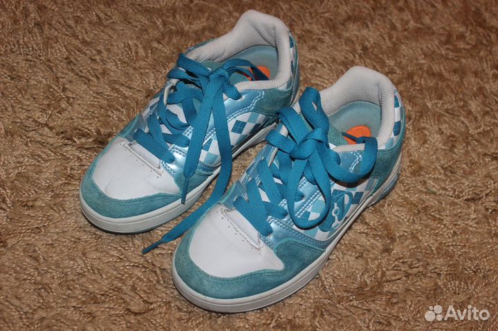 Продаю heelys