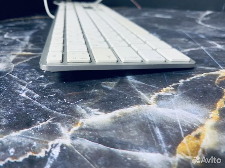Клавиатура Apple USB Wired Keyboard (A1243)