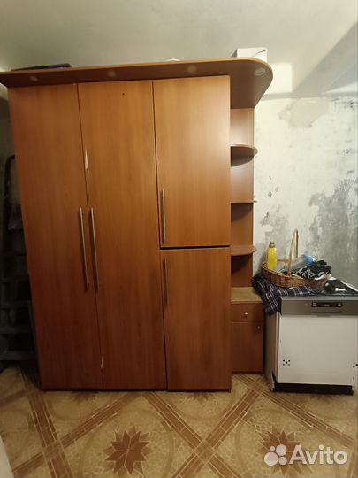 Шкаф в прихожую бу