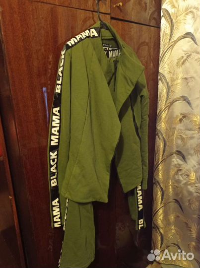 Спортивный костюм женский