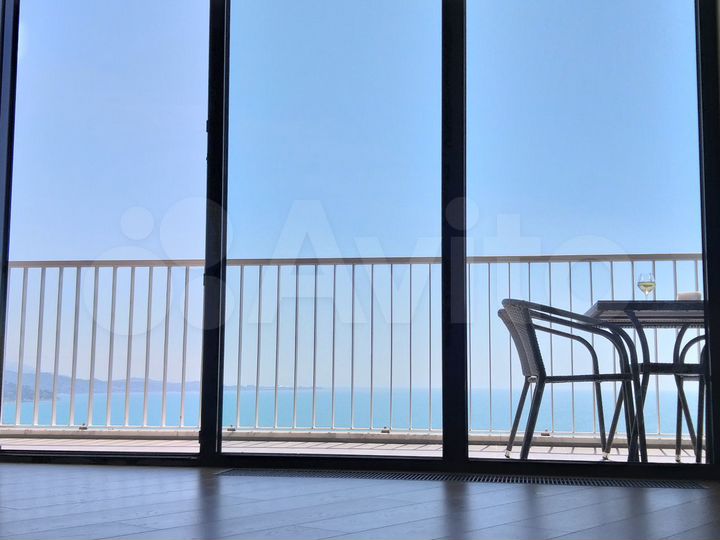 3-к. апартаменты, 100 м², 21/27 эт.