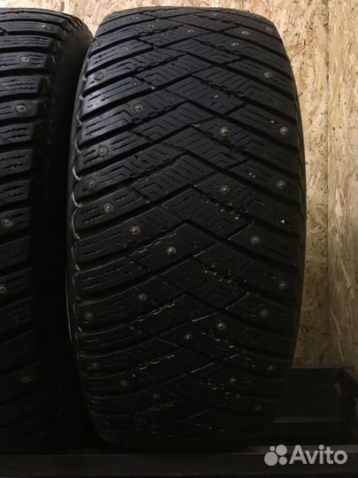 Goodyear UltraGrip Ice Arctic SUV 255/55 R18 109T