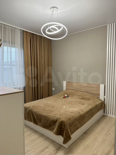 2-к. квартира, 90 м², 1/3 эт.