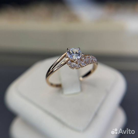 Золотое кольцо женское 585 золото