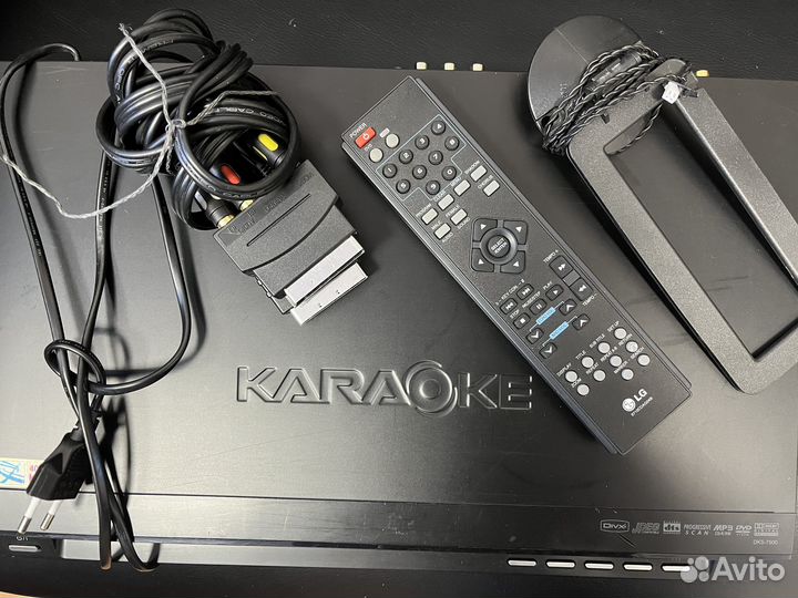 Dvd плеер с караоке LG DSK-7500Q