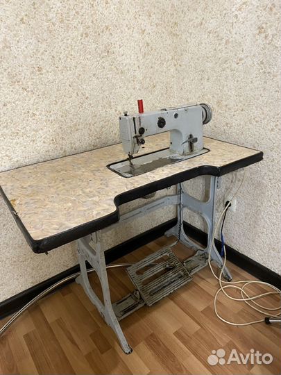 Швейная машинка