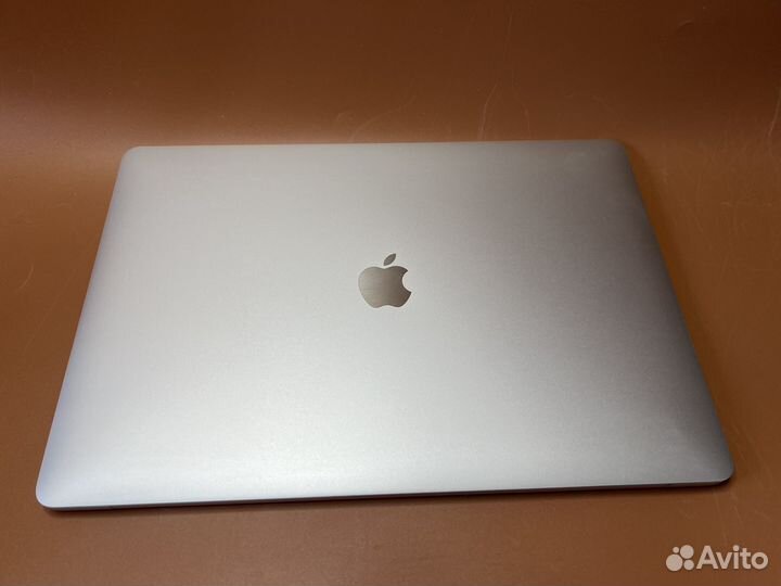 Apple MacBook Pro 15 2019 i9 32 147 циклов