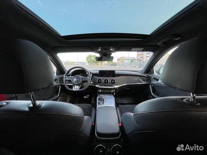 Kia Stinger 2.0 AT, 2018, 22 000 км
