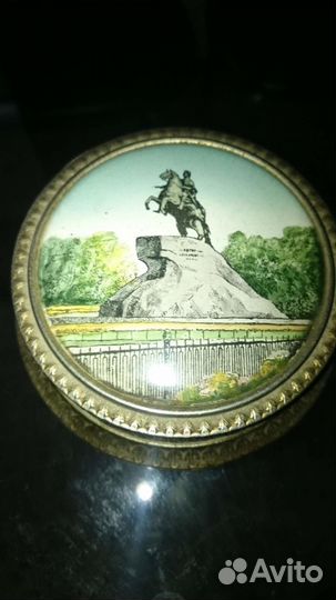 Пудреница мельхиоровая, клеймо ленэмальер