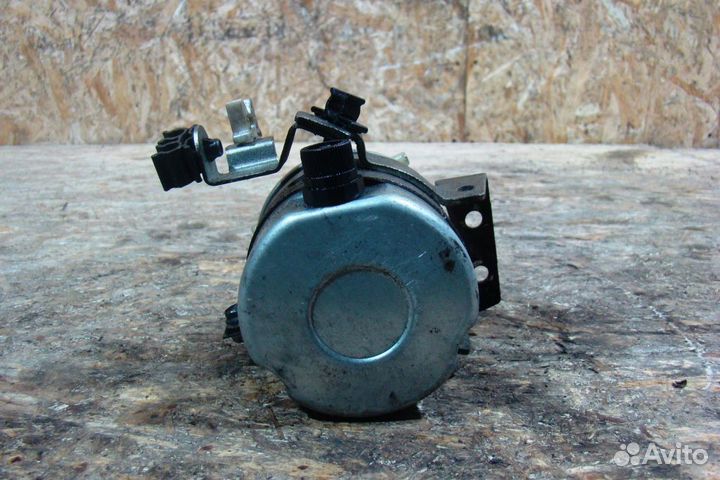 Nissan X-Trail T31 Кронштейн топливного фильтра