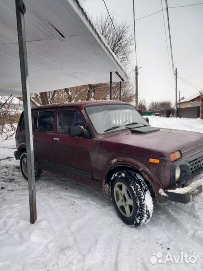 LADA 4x4 (Нива) 1.7 МТ, 2003, 150 000 км