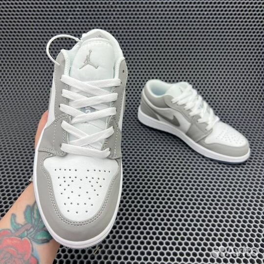 Кроссовки Nike Air Jordan 1 Low Wolf Grey