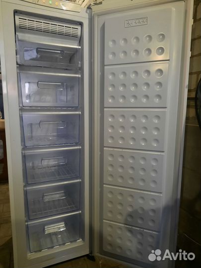 Морозильная камера б/у Avex