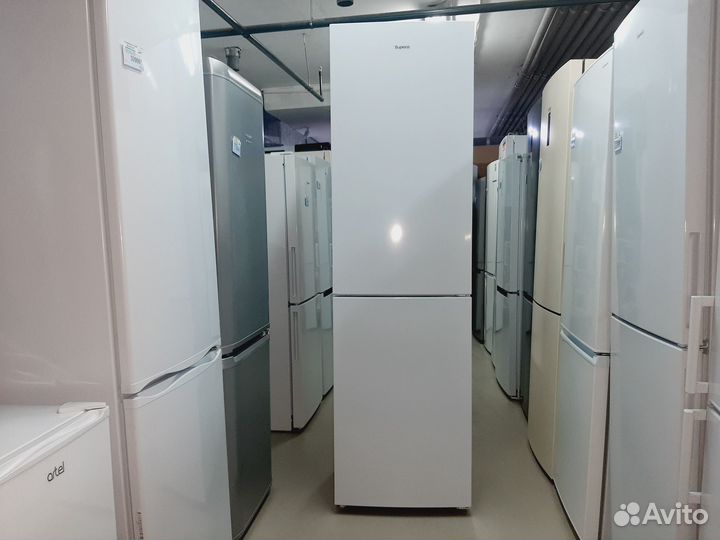 Новый холодильник Бирюса 207 см