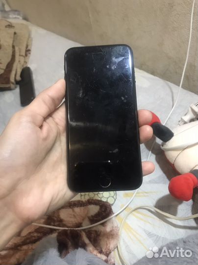iPhone 7, 32 ГБ