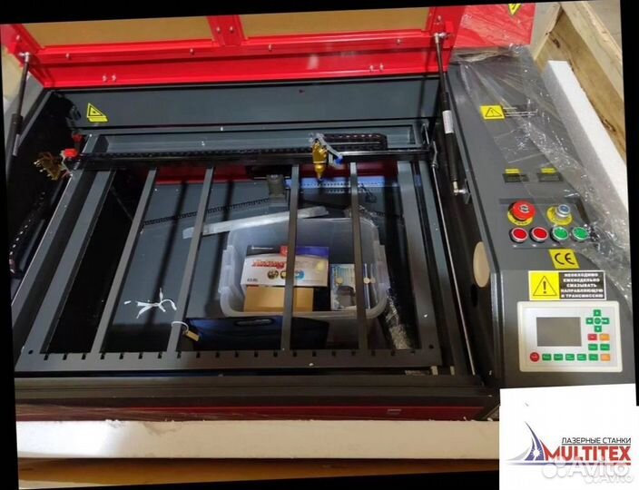 Лазерный гравёр станок 900600 по ткани