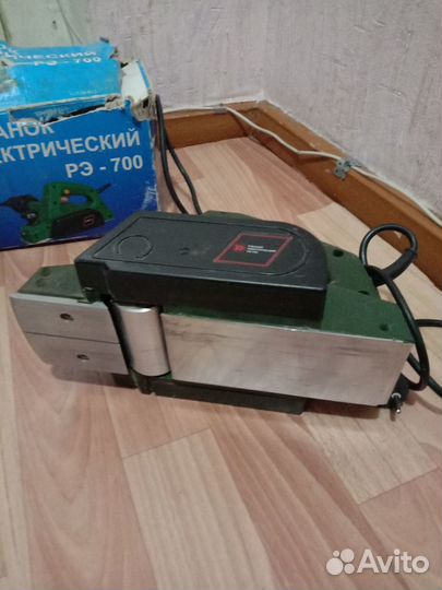 Рубанок электрический
