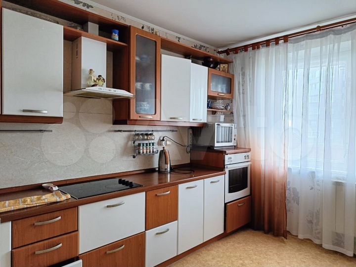 3-к. квартира, 79,8 м², 10/12 эт.