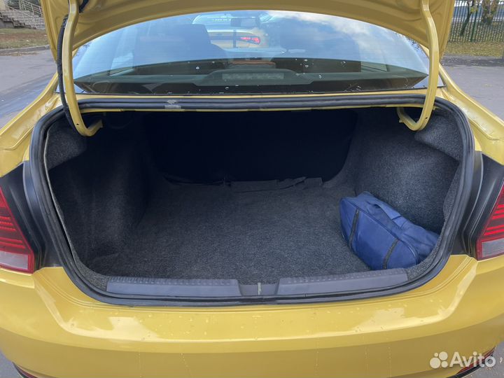 Volkswagen Polo 1.6 AT, 2018, 355 000 км