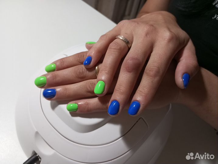 Модель на маникюр