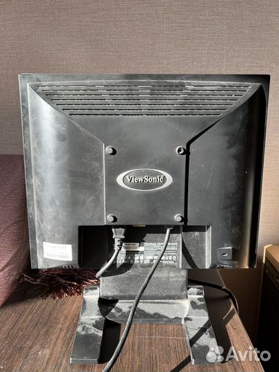 Монитор Viewsonic VA721