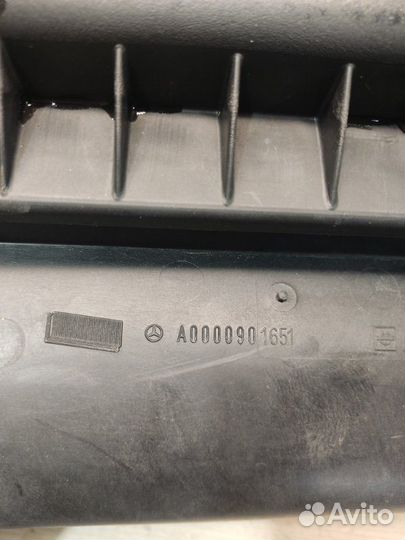 Корпус воздушного фильтра Mercedes Vito W639 ом646