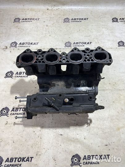 Коллектор впускной Peugeot 307 1.6