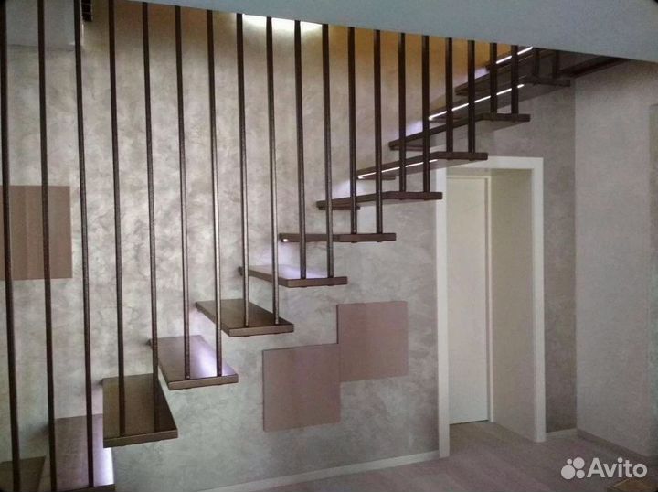 Лестница на второй этаж