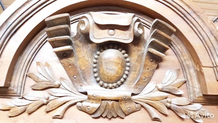 Навершие на шкаф или горку