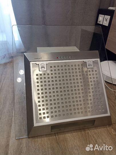 Вытяжка для кухни 60 см наклонная