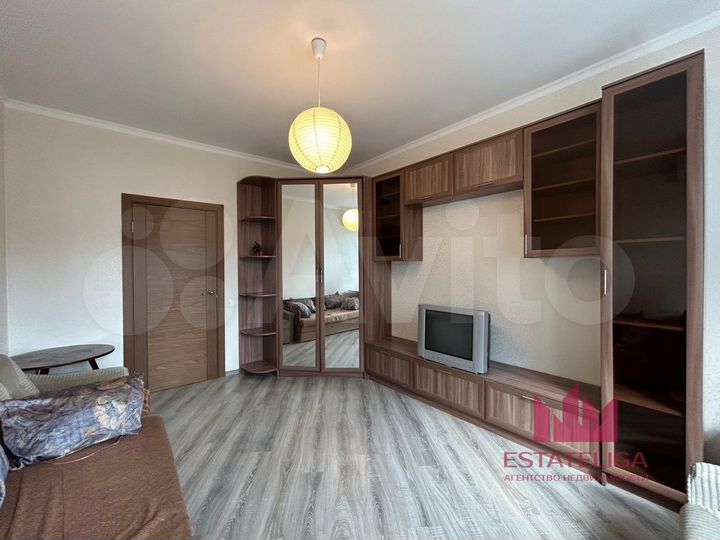 2-к. квартира, 58 м², 13/17 эт.