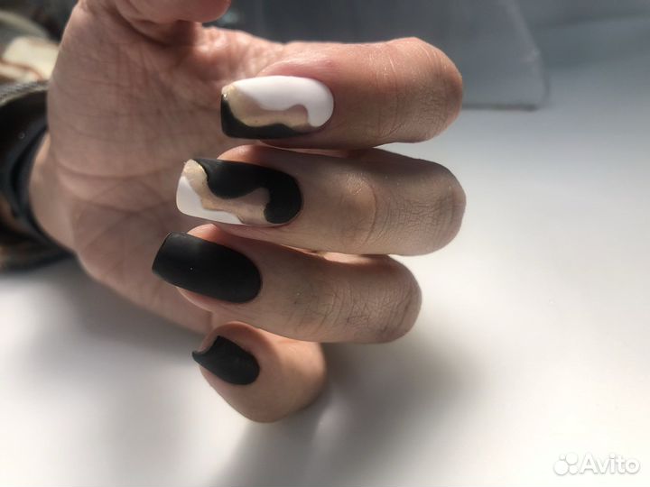 Мастер маникюра и педикюра