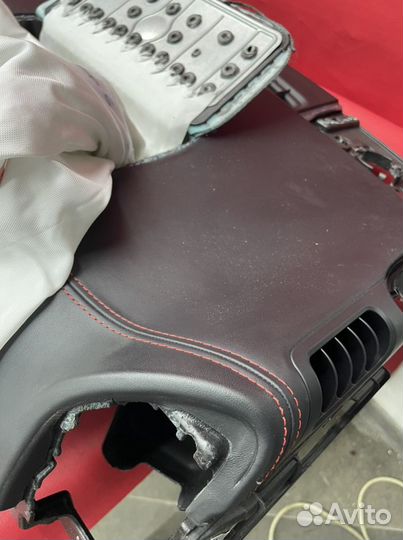 Торпеда кожаная Porsche Cayenne 958 после дтп