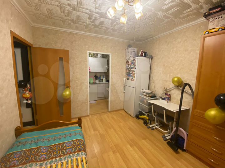 Комната 28,6 м² в 2-к., 2/5 эт.