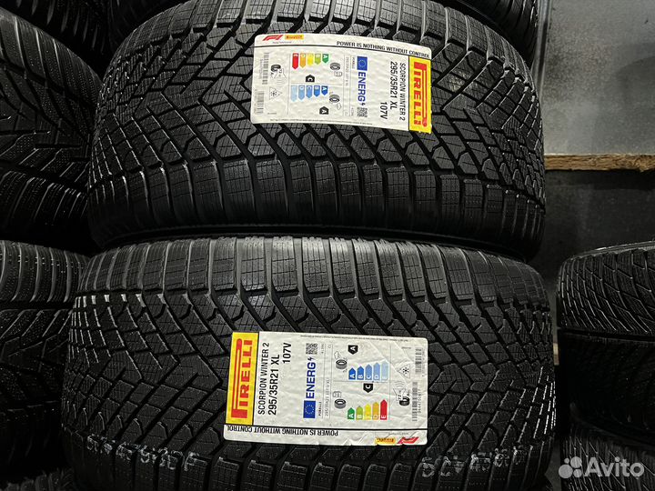 Pirelli Scorpion Winter 2 315/30 R22 и 295/35 R21 111V