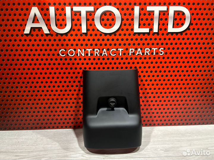 Накладка декоративная на торпедо Volvo Xc60 2019