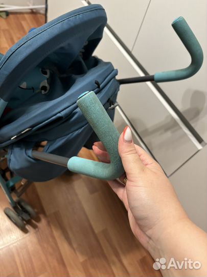 Коляска трость