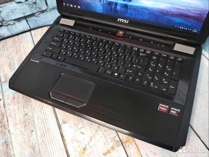 Игровой MSI 17 на RAM 16/ SSD+HDD