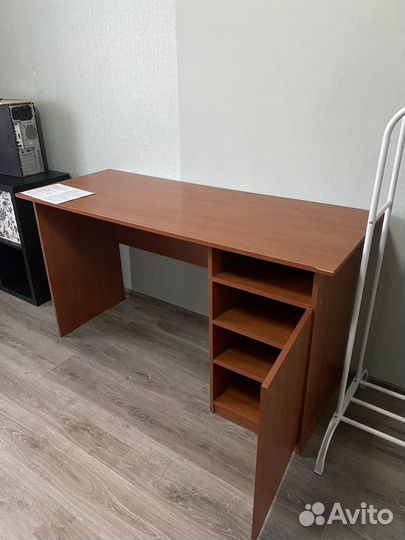 Стол и стул