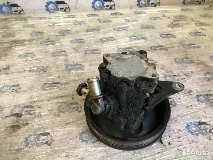 Насос гур передний Opel Vectra B Y26SE 2002