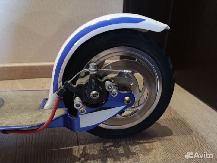 Самокат Trolo City Brake Air 205mm