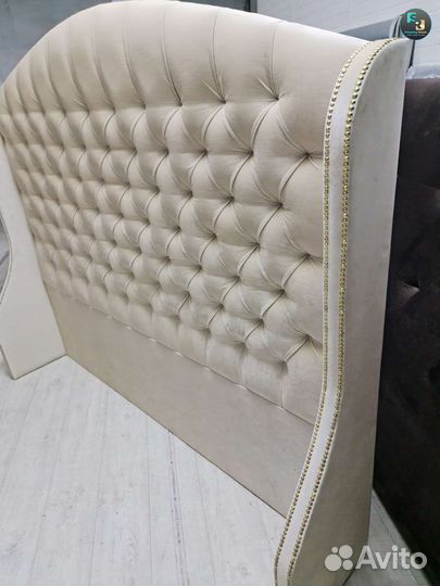 Кровать двуспальная